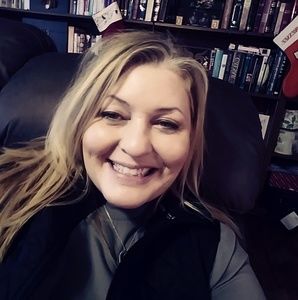 Meet your Posher, Virginia